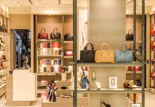 Expensive purses - avoid overspending at christmas