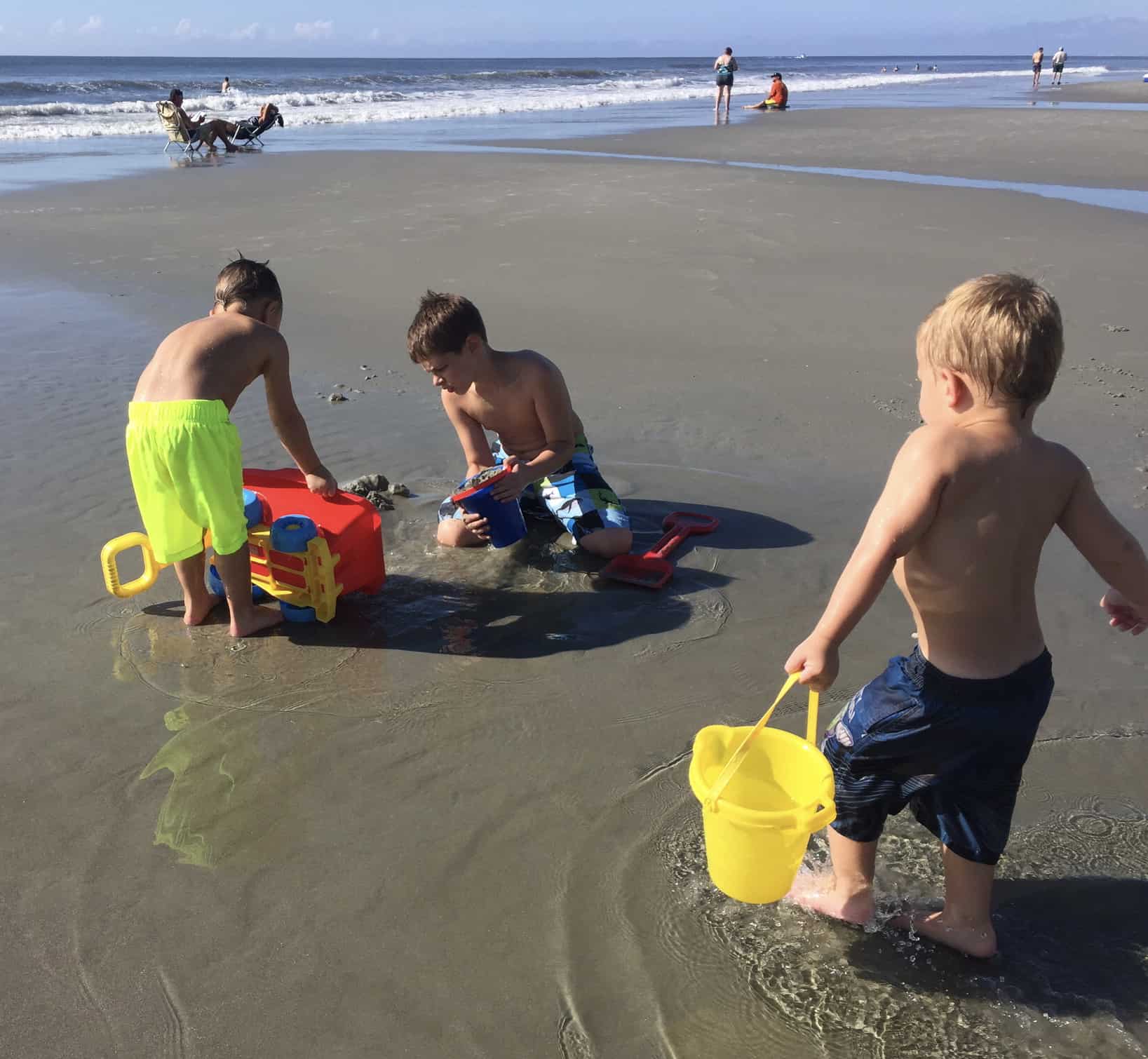 Meeting New Friends at the Beach - Autism Travel